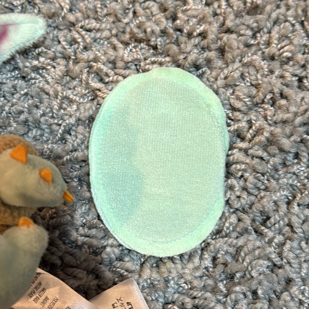Disney Baby Yoda Shoulder Sitter Plush - Picture 4 of 5